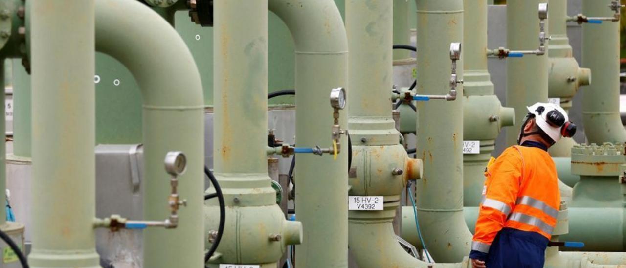 Las empresas gallegas duplican las importaciones de petróleo y gas a Rusia. CHRISTIAN HARTMANN
