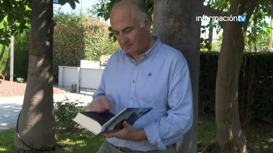 El escritor Fernando Benzo abre las Veladas Literarias de Maestral en Alicante