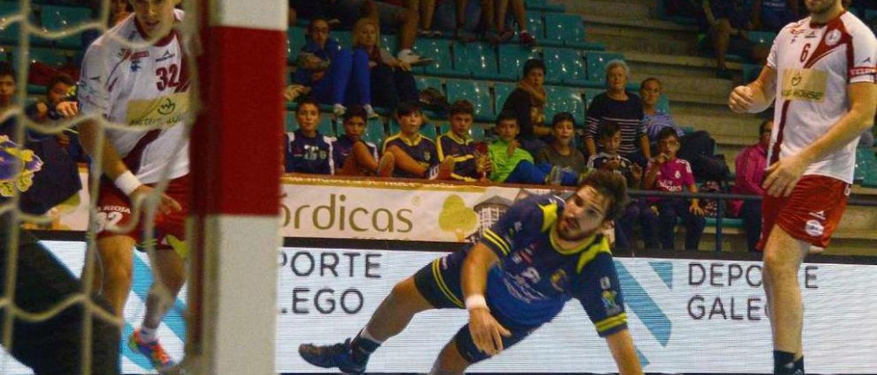 Pablo Castro, en el partido de su debut, el miércoles contra el Naturhause. // G.N.