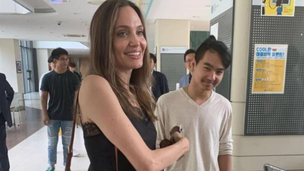 lmmarco49519908 la emoci n de angelina jolie en el primer d a de maddox en l190822175309