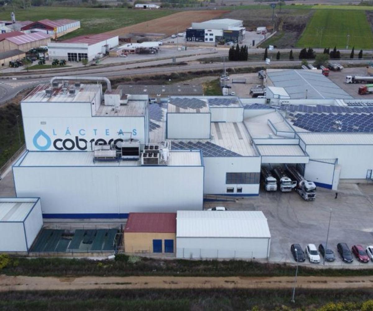 Lácteas Cobreros, de cinco camiones en Zamora a facturar 58 millones y exportar a 36 países