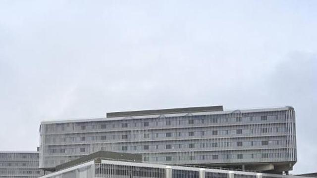 Nuevo edificio del hospital único, que comenzó a ejecutarse en mayo de 2021.