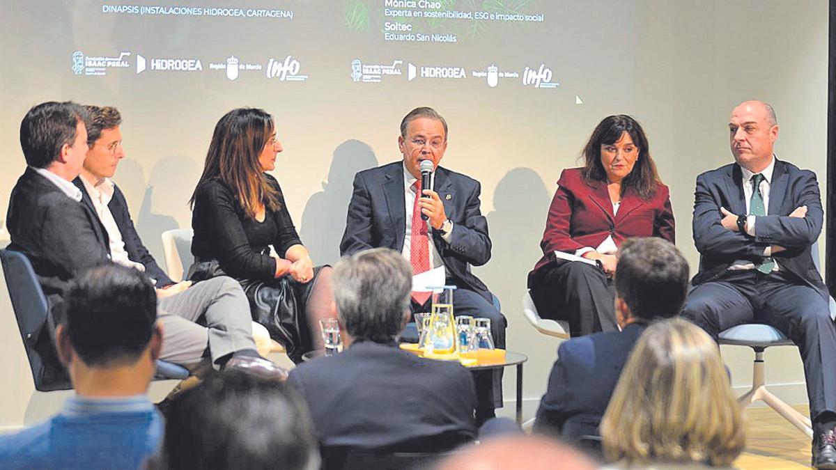 Mesa redonda de la sesión sobre sostenibilidad.