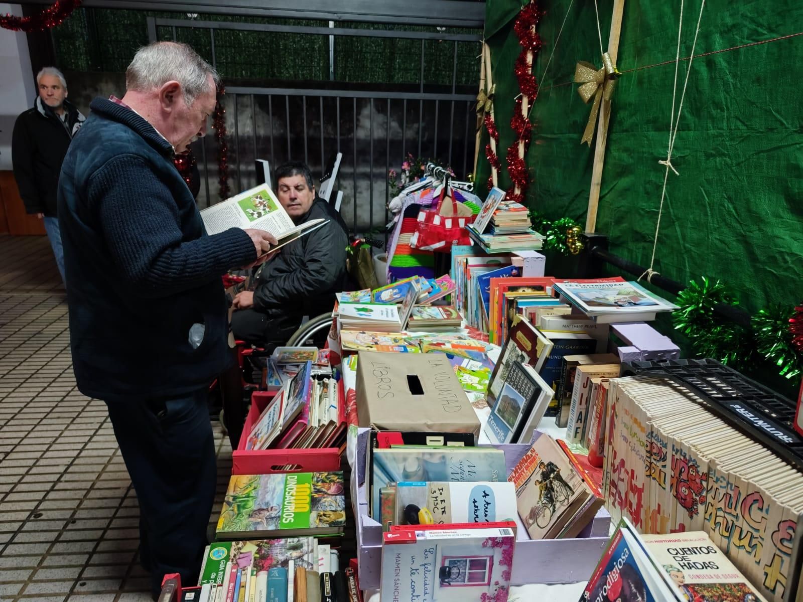Música, talleres y un sinfín de productos: Raitana inaugura su mercadillo solidario