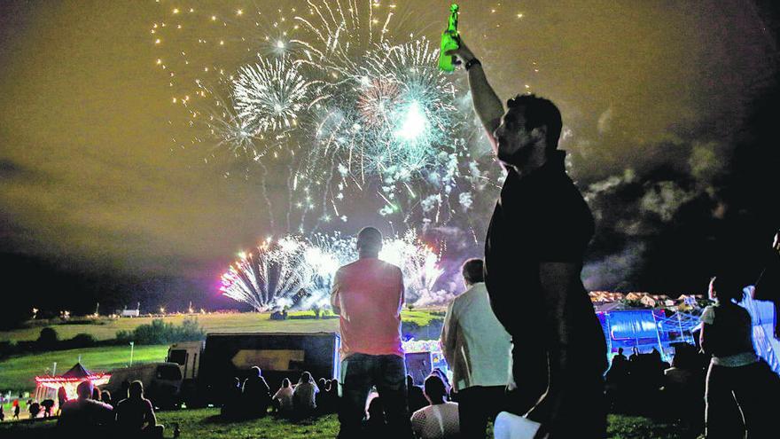 Escanciado durante los fuegos artificiales.