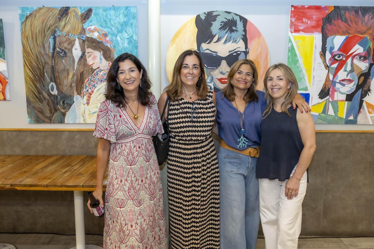 Angela Valero de Palma, Miriam Alegre, Maribel Vañó y Dolores Peñuelas