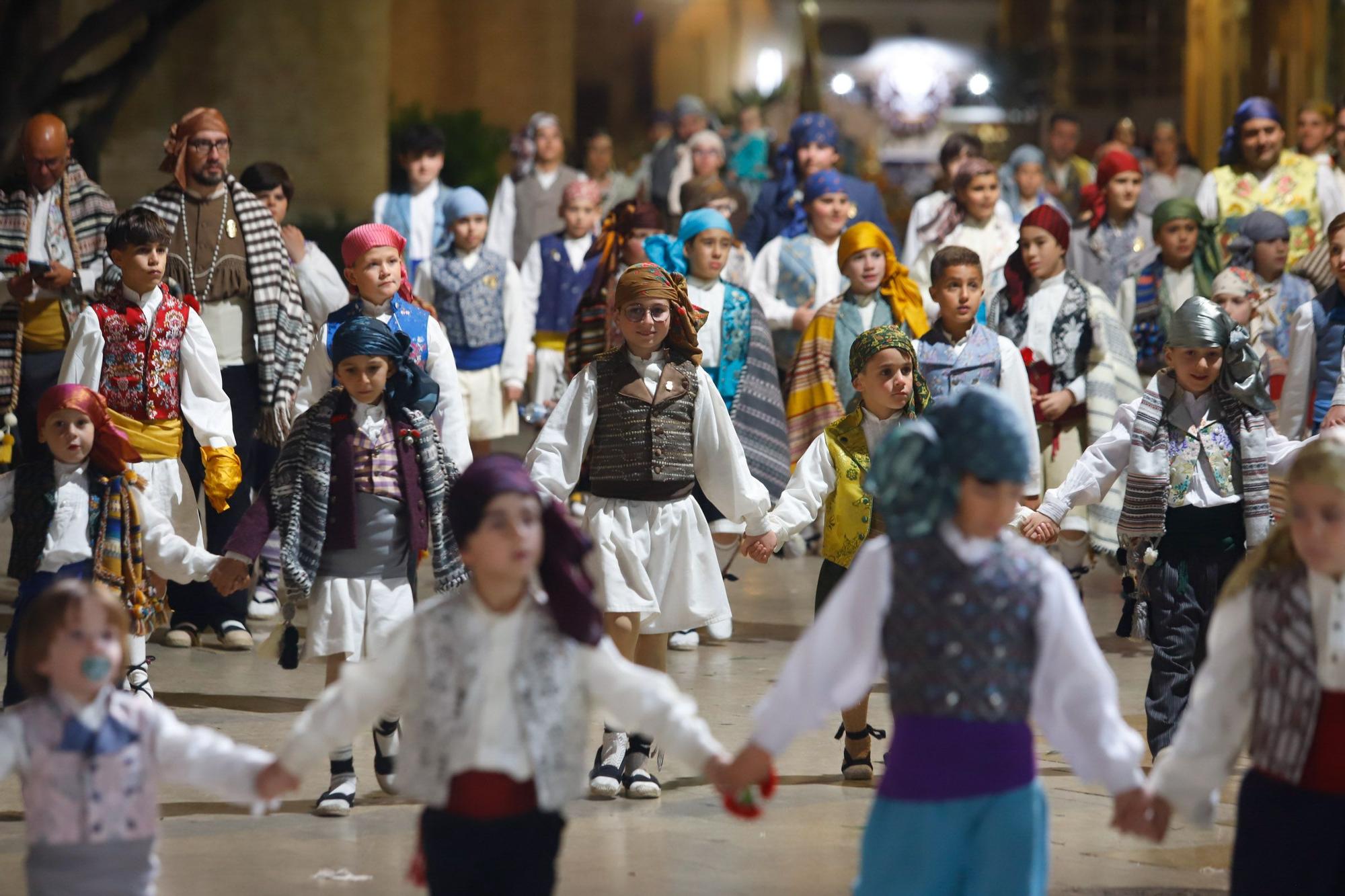 Búscate en el segundo día de la Ofrenda en la calle San Vicente entre las 24 y la 1 horas