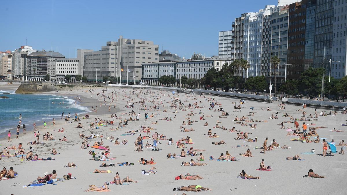 La playa de Riazor en un imagen de archivo