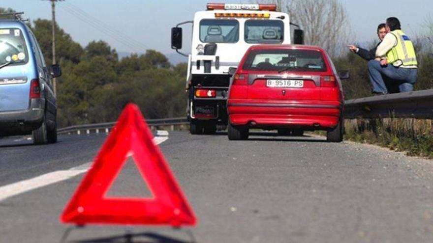 Una nueva medida cambia el uso de triángulos de emergencia