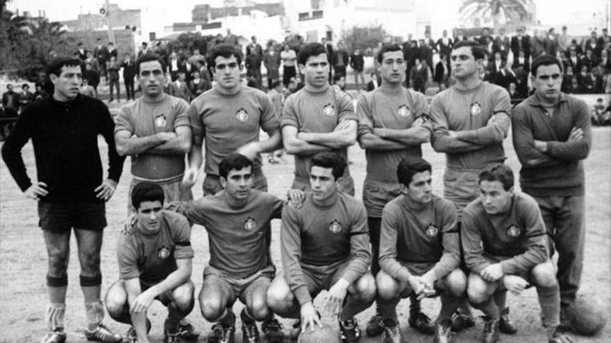 Cien años de fútbol en Benicarló en 700 páginas