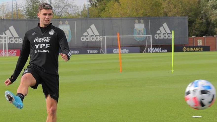 Lucas Boyé, durante un entrenamiento con la selección argentina