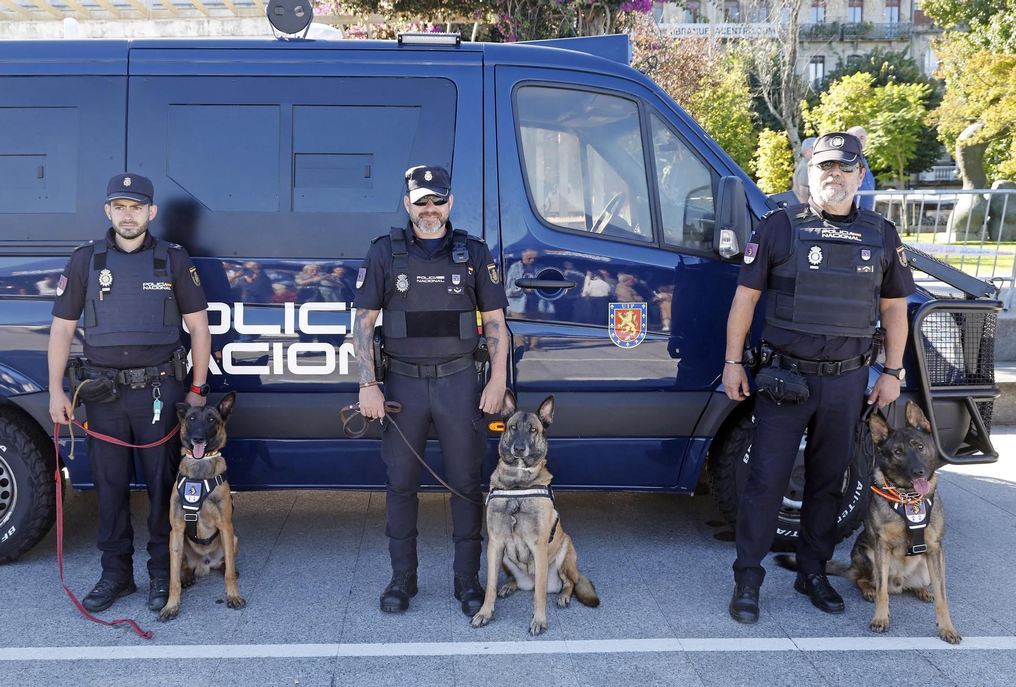 Vigo inaugura con la "Exposición de Medios" las celebraciones del Día de la Policía Nacional