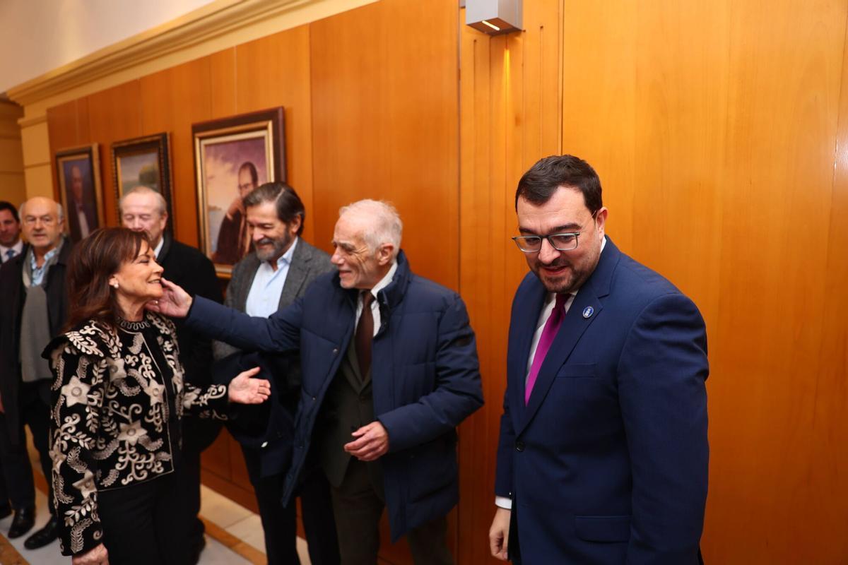 Presentación del nuevo retrato de Vicente Álvarez Areces.