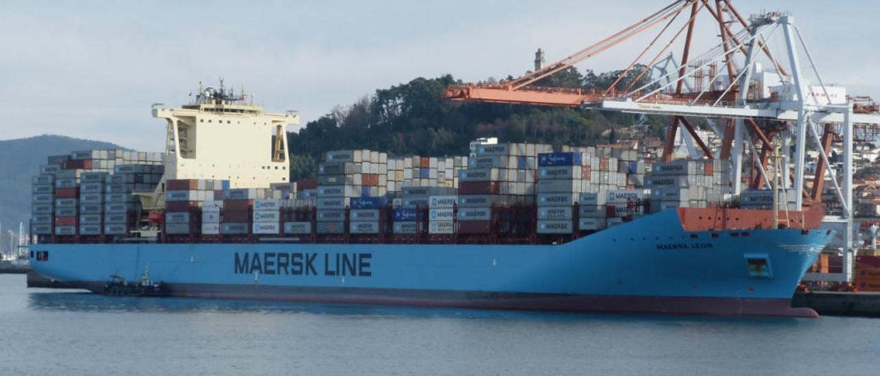 Uno de los buques de Maersk atracado en el Puerto de Vigo // Autoridad Portuaria