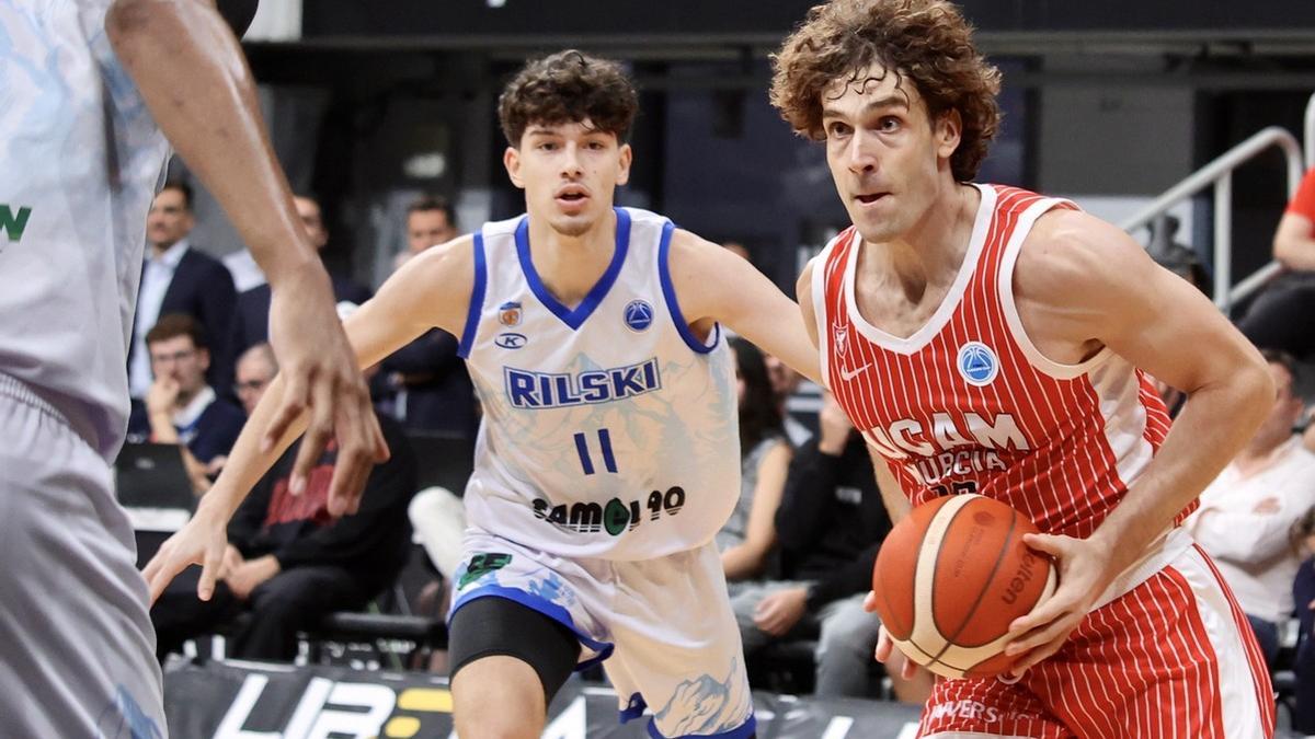 Rubén López de la Torre, del UCAM Murcia, ante el Rilski Sportist.