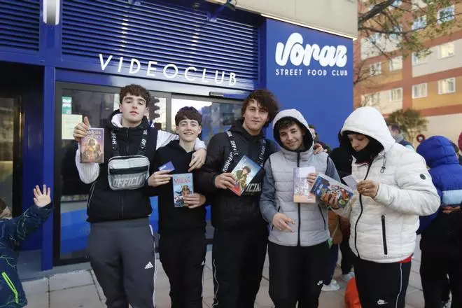 En imágenes | Abre en Voraz Steet Food en Zaragoza, un take away escondido en un videoclub