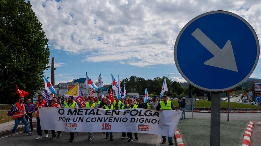 Una marcha recorre el miércoles Vilagarcía por el conflicto del metal