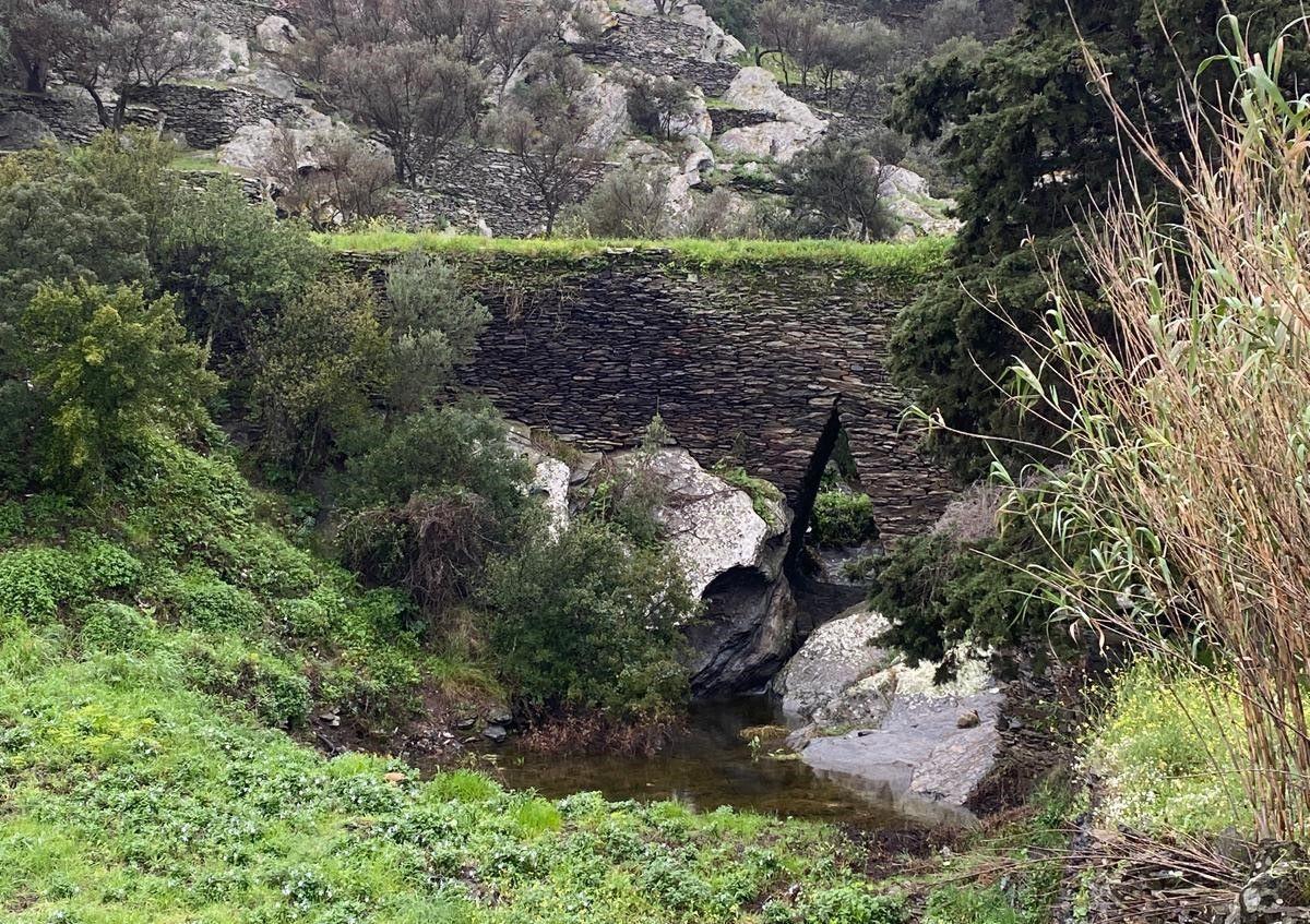 Un dels principals punts de controvèrsia és el Pont d’en Barral.