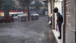 La AEMET lanza una dura advertencia después de las tormentas: el viento y el granizo intenso están por llegar