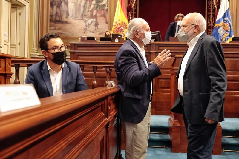 Pleno en el Parlamento de Canarias (13/10/21)