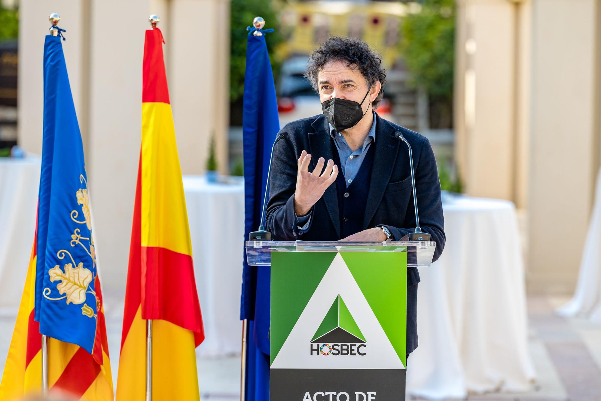 Al encuentro ha asistido el secretario de Turisme Comunitat Valenciana, Francesc Colomer; el presidente de la Diputación, Carlos Mazón; y el alcalde de Benidorm Toni Pérez entre otros representantes institucionales y empresariales.