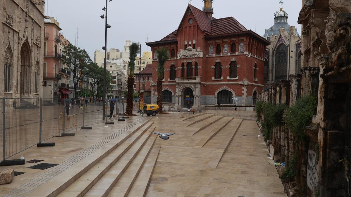 Las escaleras de &quot;les covetes&quot; estarán a la espalda del público en la Procesión