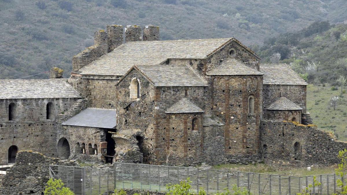 L’abadia benedictina de Sant Quirze de Colera, una joia encara poc coneguda