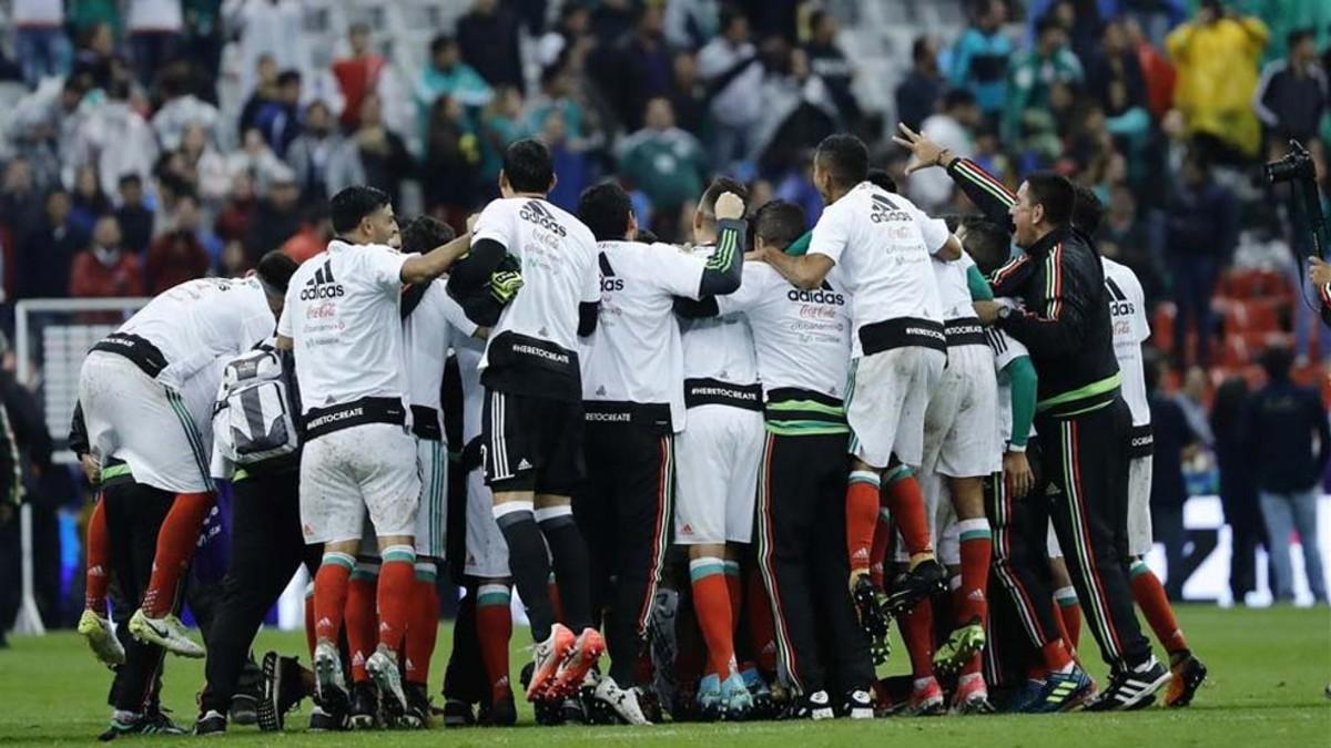 La selección mexicana celebró por todo lo alto el billete