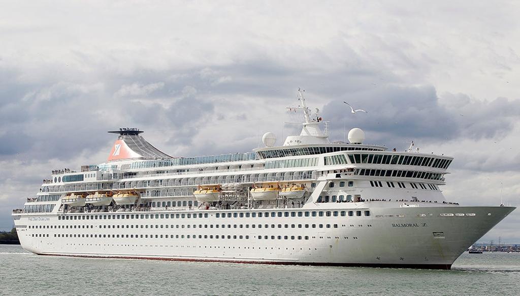 Barco réplica del crucero Titánic