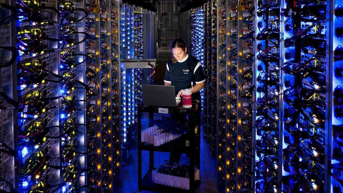 Las entrañas de un centro de datos de Google, las nuevas infraestructuras que Extremadura también quiere desarrollar.