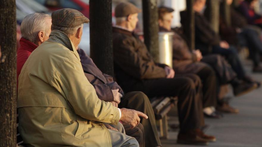 Gente mayor se enfrenta al edadismo, discriminación por edad. Una Cátedra de la Univesidad de Vigo lucha para erradicarlo. |   // JUAN PLAZA