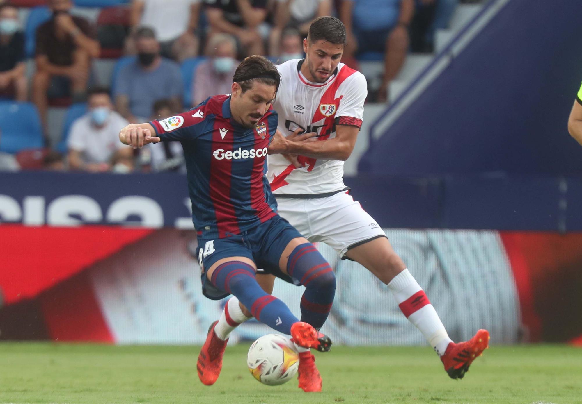 Levante UD - Rayo Vallecano en imágenes