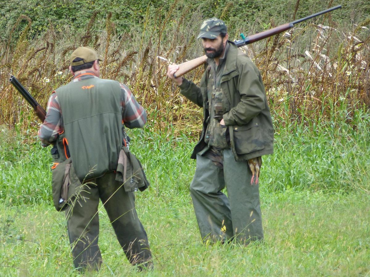 Participantes en la temporada de caza menor.