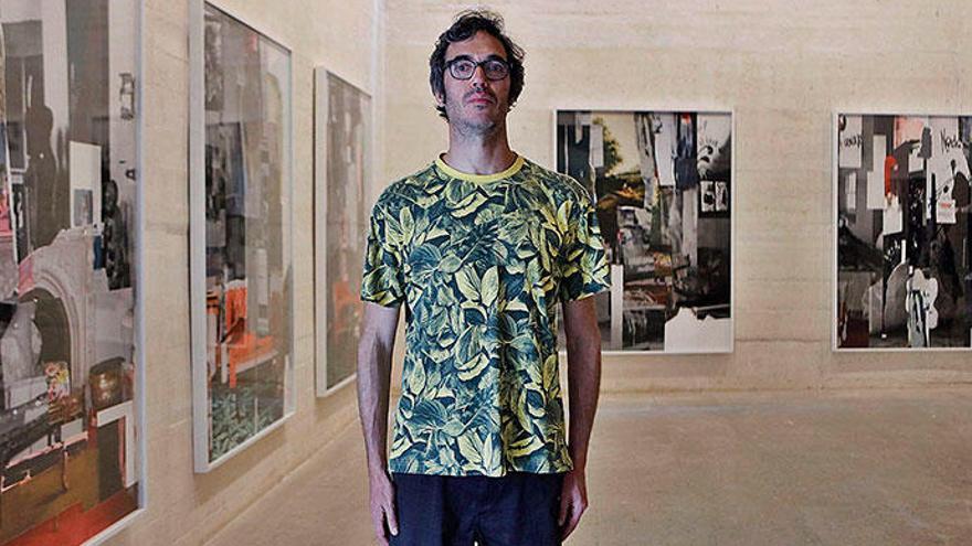 Der Künstler vor seinen Collagen: Nacho Martín Silva in der Fundación Miró.