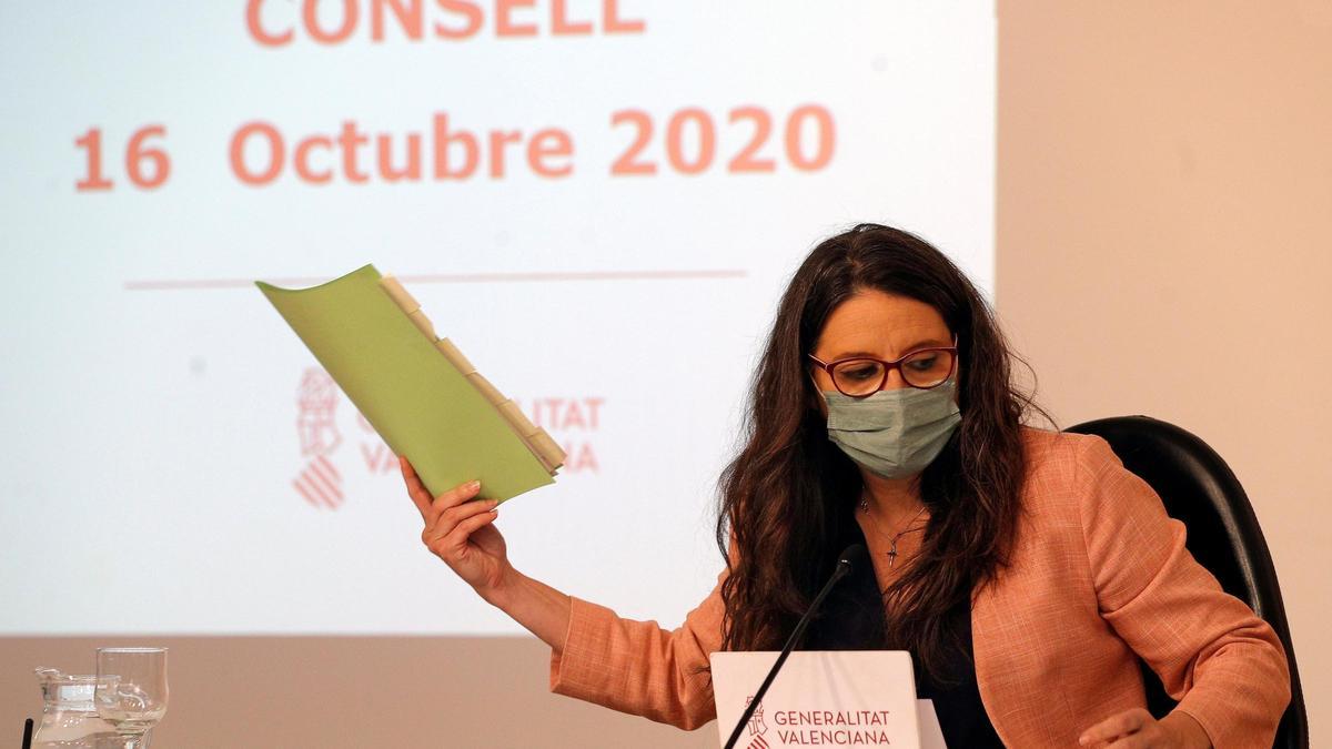 La vicepresidenta Mónica Oltra en la comparecencia al finalizar la reunión del Consell.