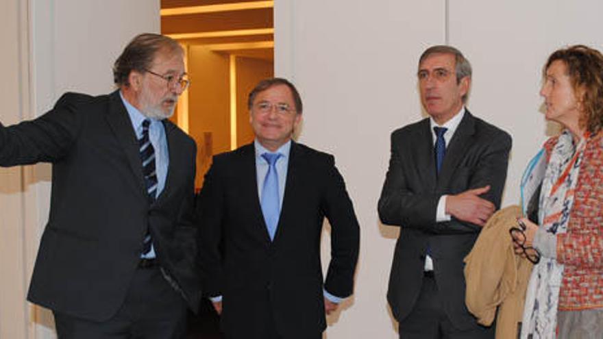 Moragues califica Caixa Ontinyent como «símbolo de buena gestión financiera»