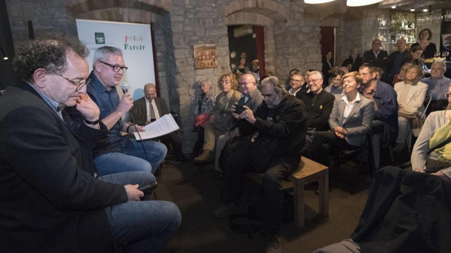 Imatge de la presentació d&#039;una novel·la de Josep Maria Descals, el passat mes d&#039;abril, a l&#039;Espai Rubiralta