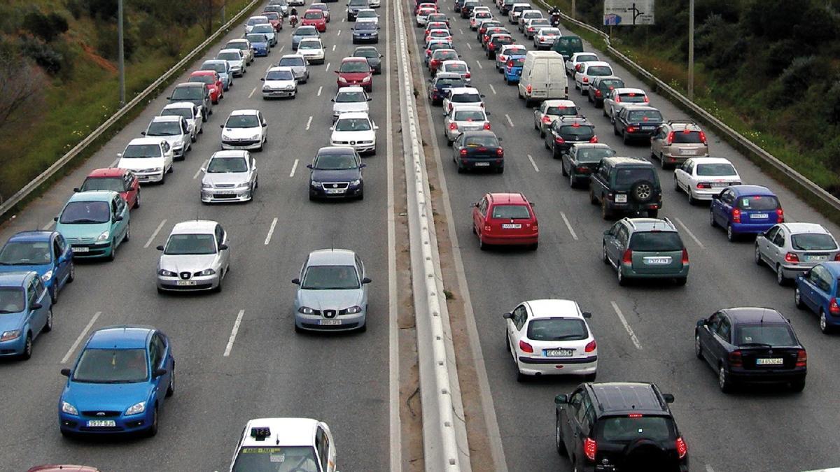El aumento de vehículos eléctricos permitirá doblegar la curva de emisiones