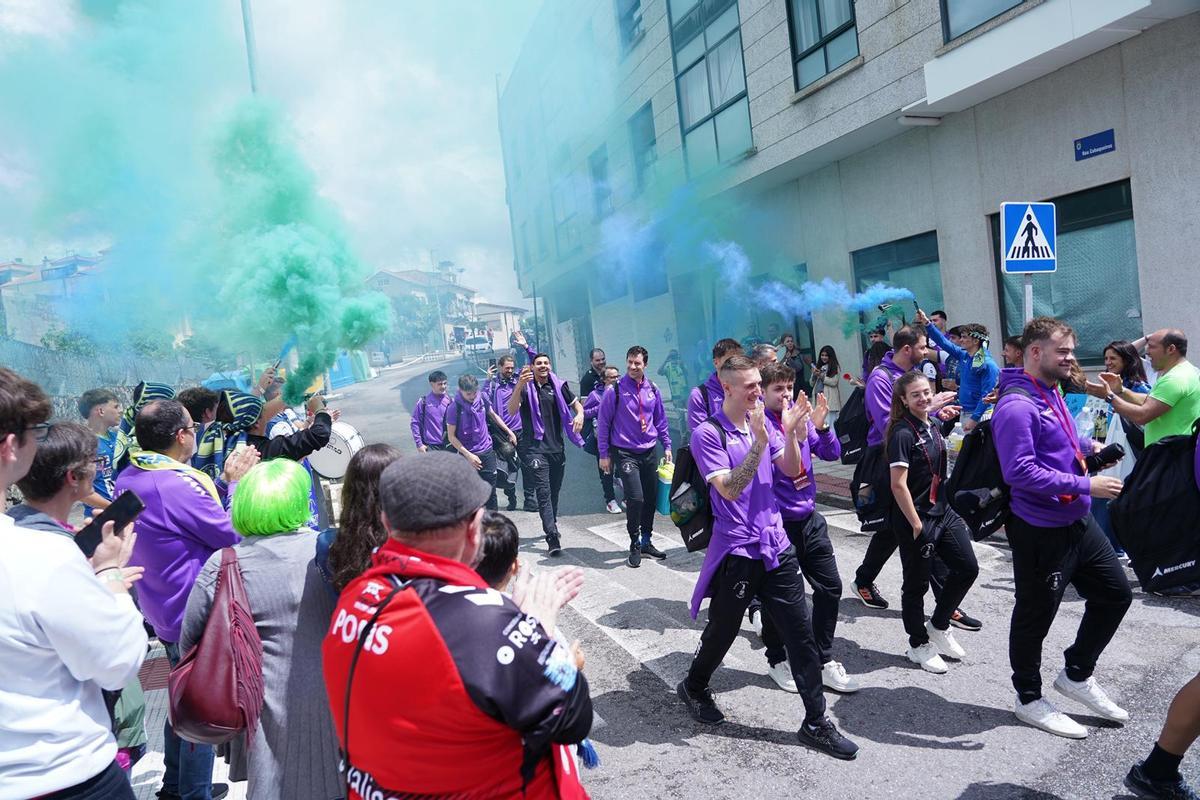 GALERÍA | La afición recibe al BM Zamora antes de enfrentarse al BM ...