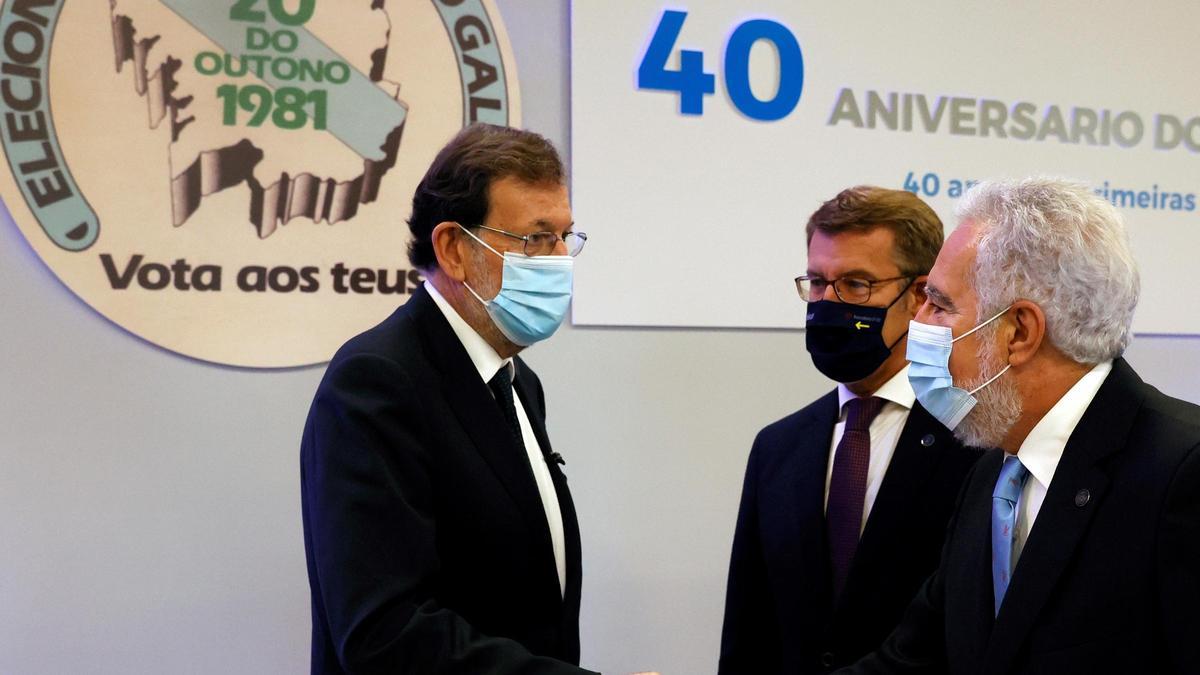 Rajoy reclama que se pida perdón a las víctimas y acaben los homenajes a etarras.
