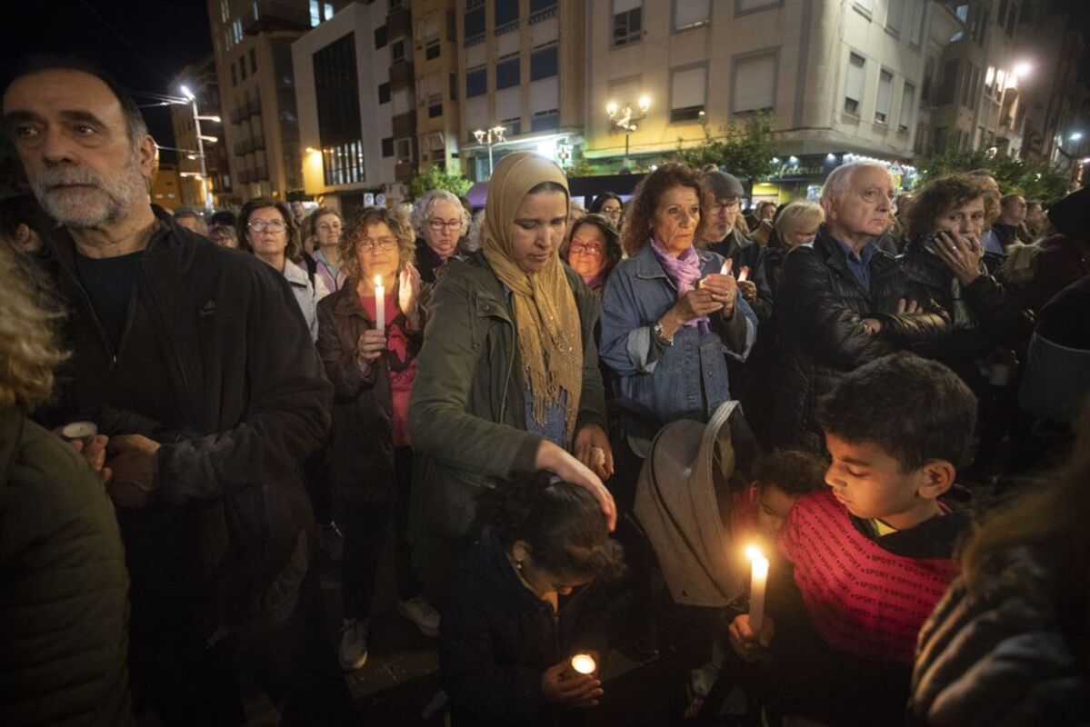 Protesta en repulsa del último asesinato machista perpetrado en Sagunt