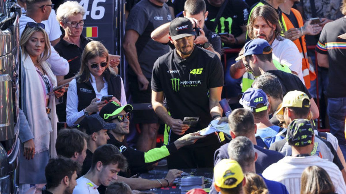 Valentino, estrella en el Circuit