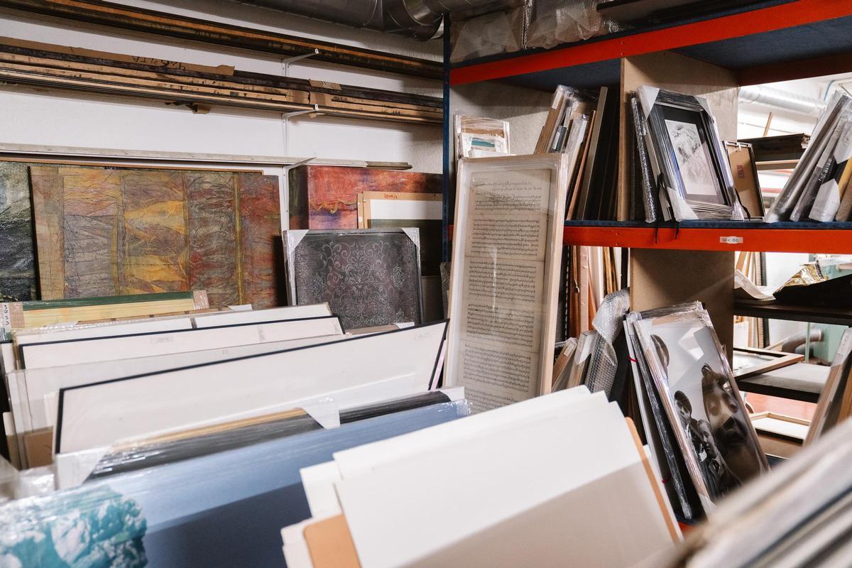 Los pasos detrás de cada enmarcación son similares, pero nunca los mismos.