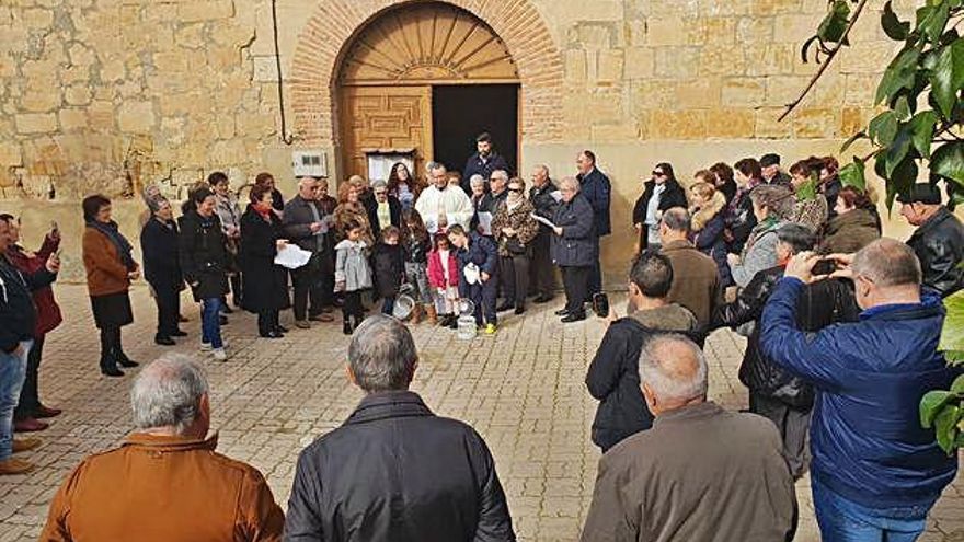 Venialbo celebra las Candelas, este año sin quintos