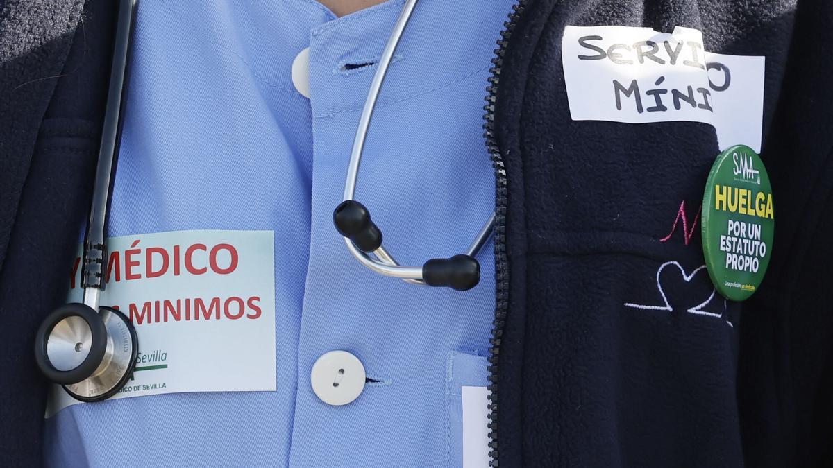 Juanma Moreno pide al Ministerio de Sanidad que negocie.