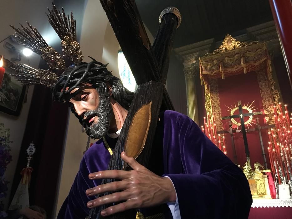 El Nazareno de los Pasos está expuesto en besapié en San Lázaro.