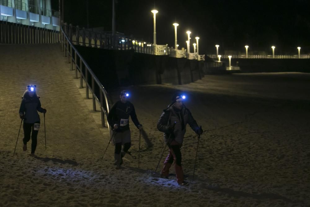 San Silvestre" de marcha nórdica en Salinas