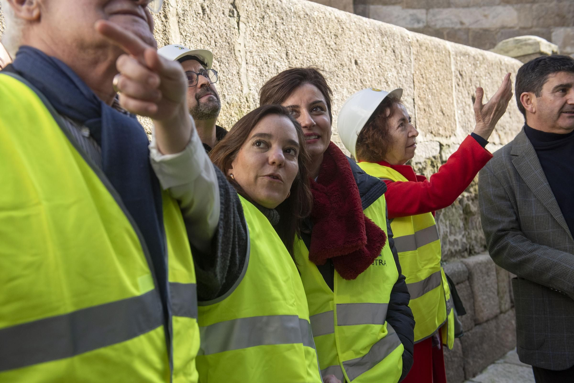 La ministra Isabel Rodríguez visita en A Coruña las obras en la sede de la Real Academia Galega (RAG)