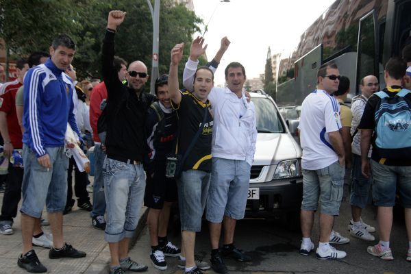 La afición del Real Zaragoza parte hacia Valencia.