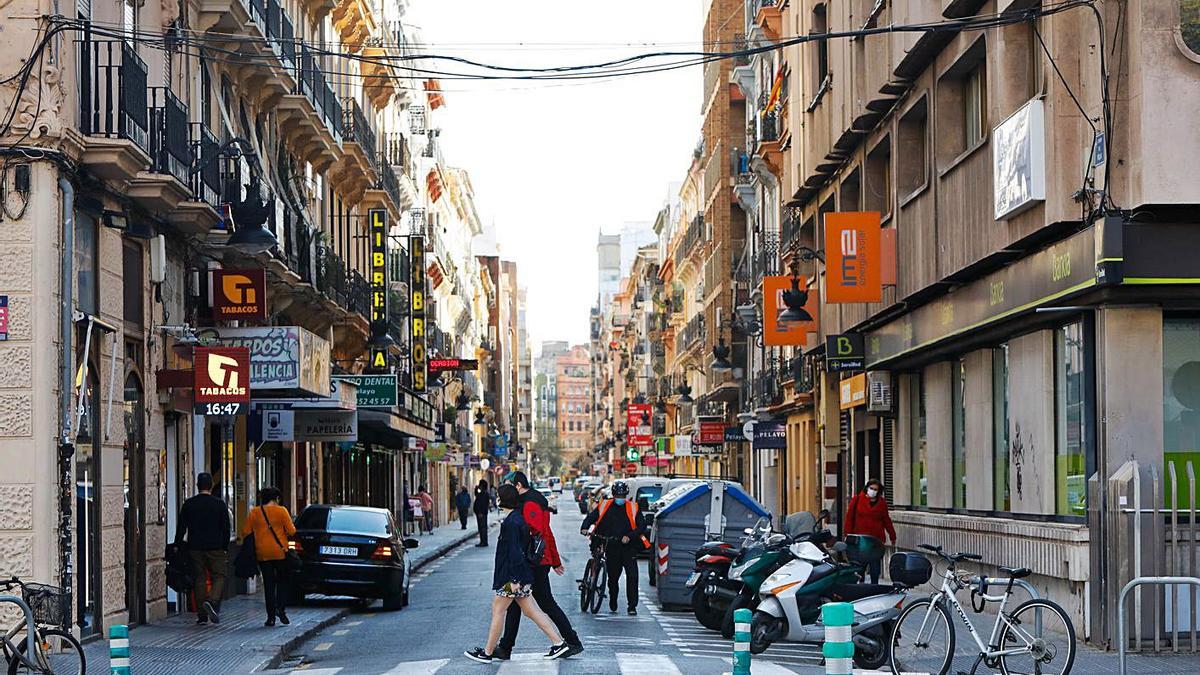 Cruce de Xàtiva con Pelayo donde se iba a colocar uno de los arcos orientales. | F.BUSTAMANTE